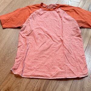 GAP Orange and Red Short Sleeve Tee